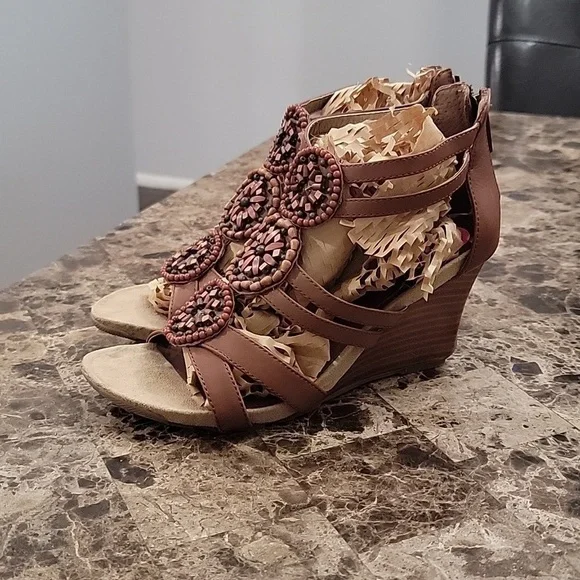 KENNETH Cole Reaction Woman's Leather Wedge Sandal 7M - Picture 4 of 10